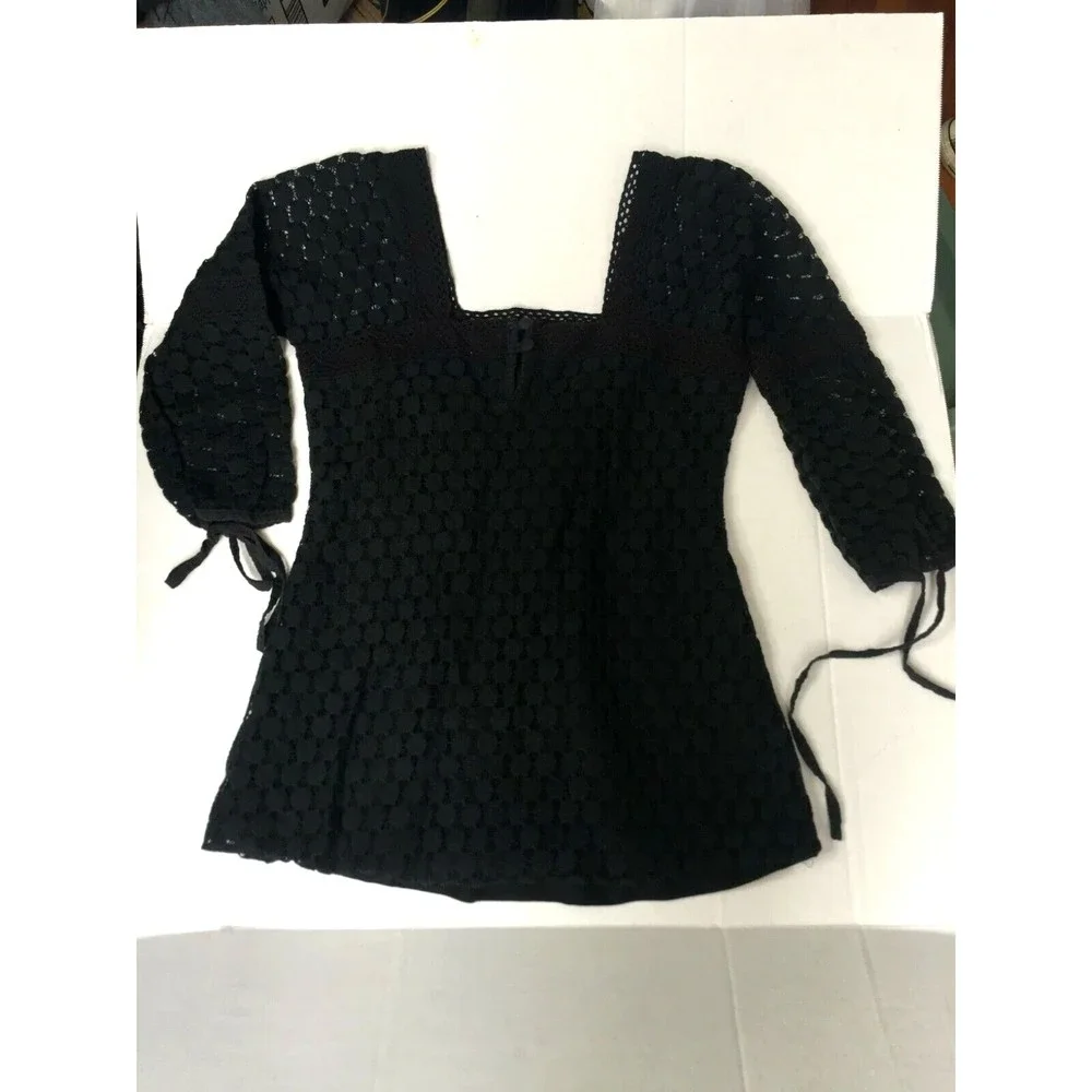Solitaire Black Circle Eyelet Square Neck Blouse Tie Sleeve Size Small Bohemian
